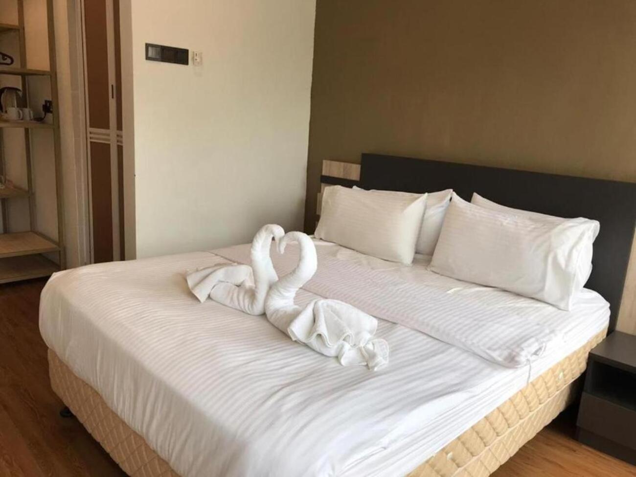 TT Dorf Hotel Matang Taiping Exterior foto